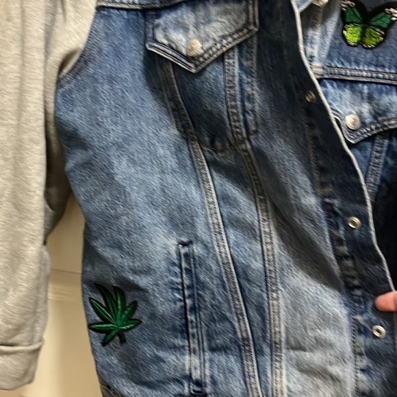 Levi's Blue and Gray Jean Jacket with Hoodie Sleeves - Picture 5 of 5